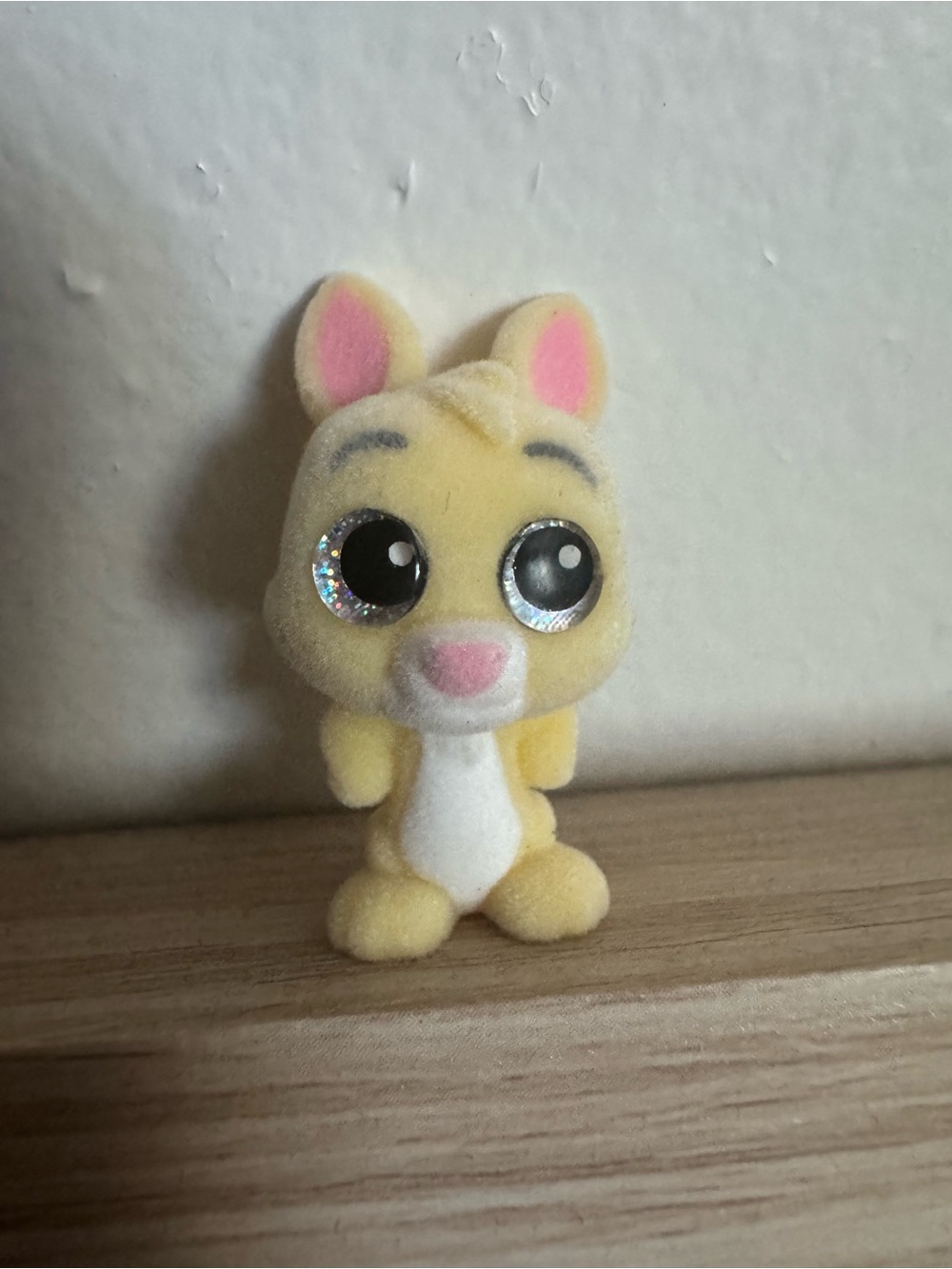 Disney doorables | series 6 | flocked rabbit
